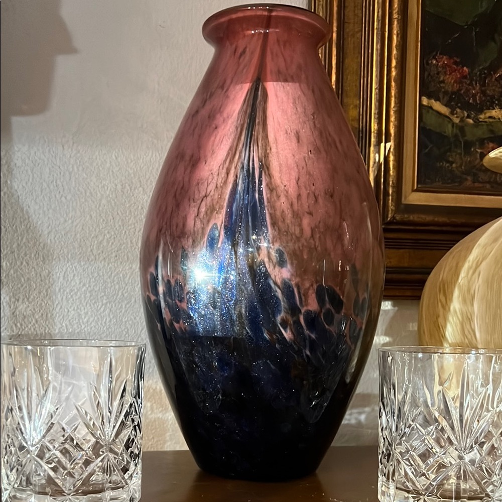 VINTAGE MODERN 16" ARTISAN GLASS VASE w/BLUE SHIMMER SWIRL